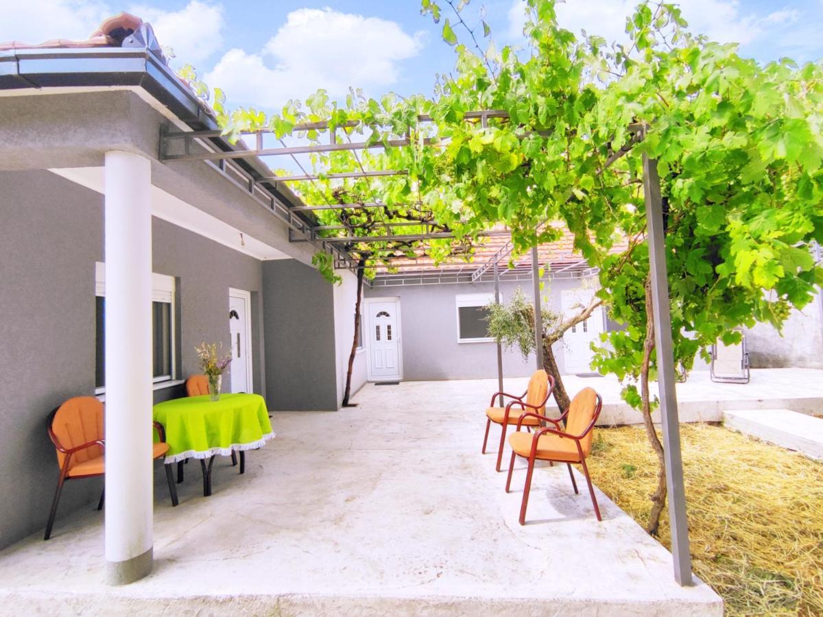 Вилла Celtis Shade House Вирпазар Экстерьер фото